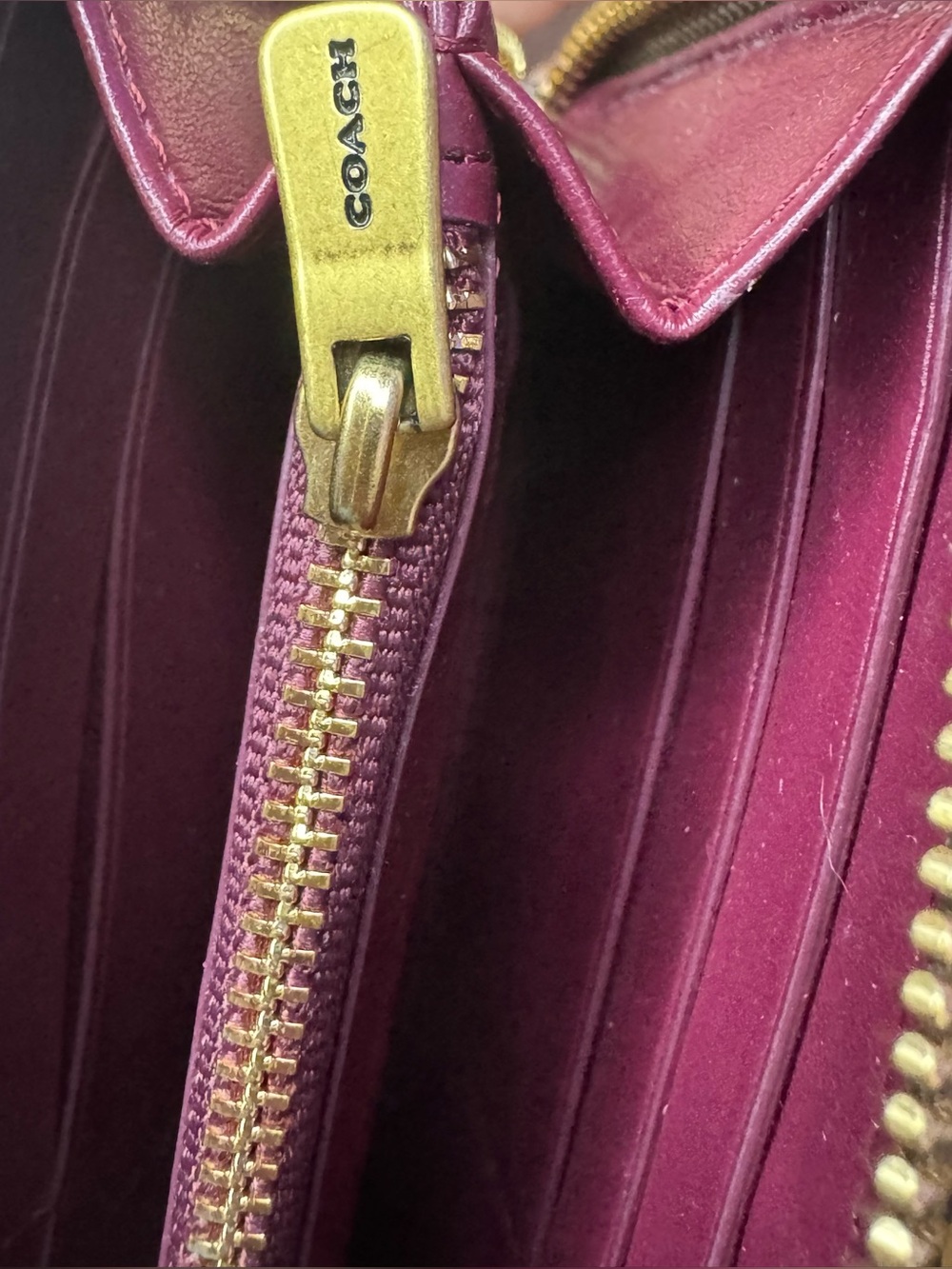 Coach Long Wallet - Picture 6 of 7
